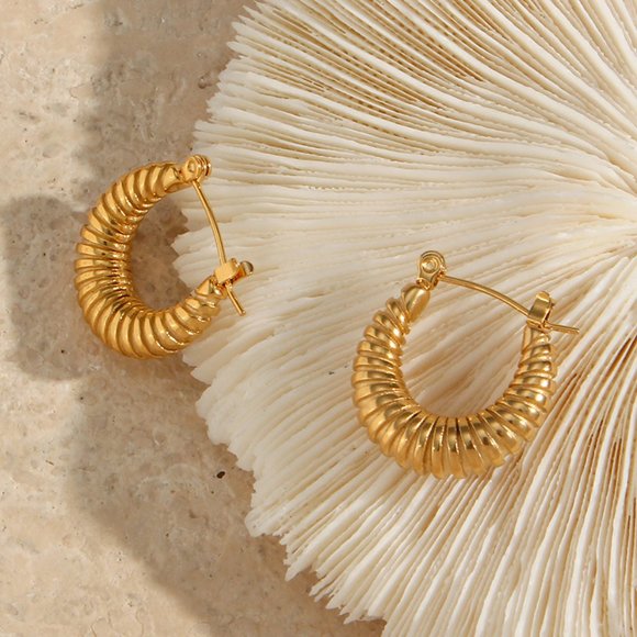 Thin Classic Huggie Croissant Hoop Earrings 18K Gold Plated Stainless Steel - Picture 7 of 10